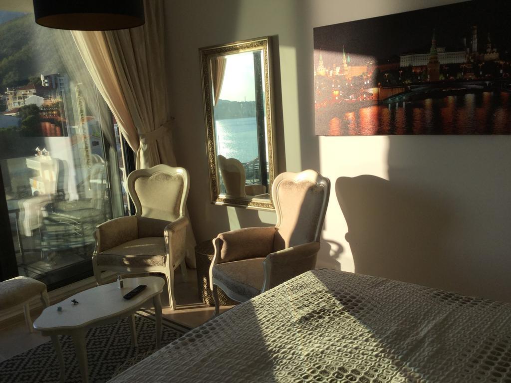 Apartment Sunset Rafailovici Luaran gambar