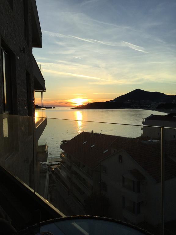 Apartment Sunset Rafailovici Luaran gambar